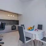 Apartment In Donja Hlapa - Insel Krk 54573 Županje